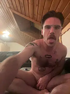 Snapshot of ButtFuckSlut666 chatting on June 7, 2026, 9:09 pm ButtFuckSlut666 online show from June 7, 2026, 9:09 pm