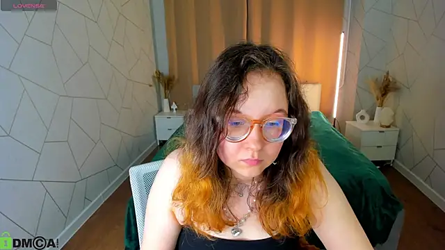 Snapshot of Aleks-casterrr chatting on June 13, 2026, 9:24 pm Aleks-casterrr online show from June 13, 2026, 9:24 pm