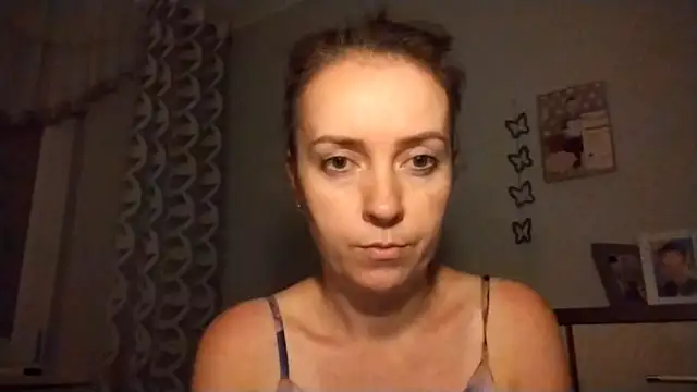 JenniferAlone online show from July 3, 2026, 8:26 pm