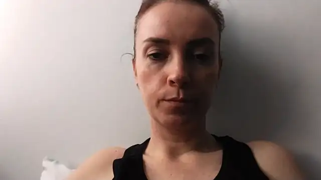 JenniferAlone online show from June 15, 2026, 2:17 pm