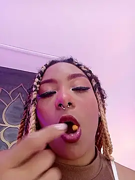 Aria Peach  online show from August 8, 2026, 7:32 pm
