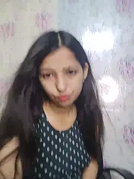 Snapshot of Queen_Rosyy chatting on June 24, 2026, 3:27 am Queen Rosyy online show from June 24, 2026, 3:27 am