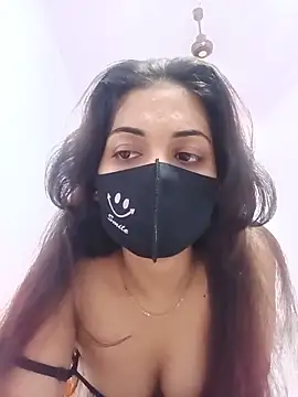 Snapshot of Sapna-p chatting on June 18, 2026, 10:37 pm Sapna-p online show from June 18, 2026, 10:37 pm