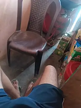 Desindianbull69 online show from July 5, 2026, 4:41 am