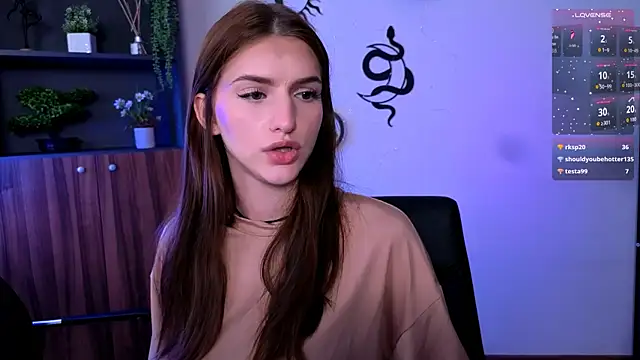 Snapshot of naomi_perl chatting on July 12, 2026, 1:23 pm naomi perl online show from July 12, 2026, 1:23 pm