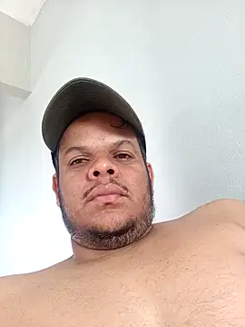 Snapshot of FFelipe000777 chatting on August 6, 2026, 3:18 pm FFelipe000777 online show from August 6, 2026, 3:18 pm