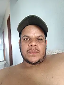 Snapshot of FFelipe000777 chatting on July 14, 2026, 4:46 pm FFelipe000777 online show from July 14, 2026, 4:46 pm