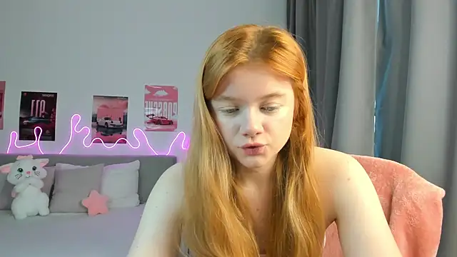 Snapshot of Evie_Tomioka chatting on July 18, 2026, 5:16 am Evie Tomioka online show from July 18, 2026, 5:16 am