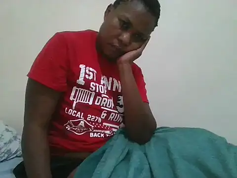 Snapshot of Sweetbanana24 chatting on July 1, 2026, 12:22 am Sweetbanana24 online show from July 1, 2026, 12:22 am