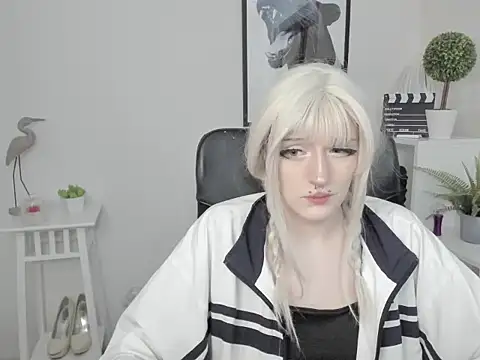 NikaDream online show from July 6, 2026, 12:34 pm