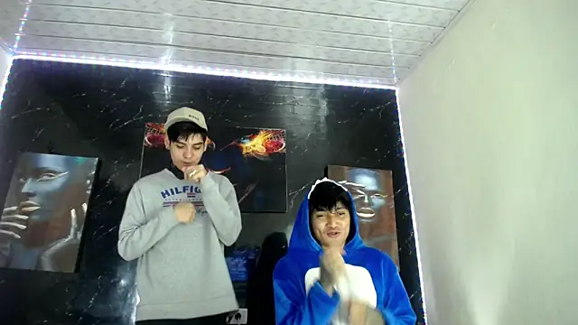 Snapshot of TheShamefulBoys chatting on June 12, 2026, 9:34 pm TheShamefulBoys online show from June 12, 2026, 9:34 pm