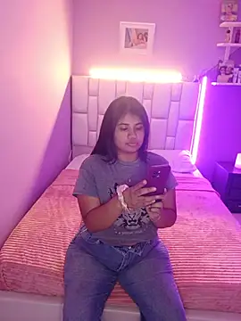 Snapshot of Nurbanu_Gat chatting on June 14, 2026, 12:18 am Nurbanu Gat online show from June 14, 2026, 12:18 am