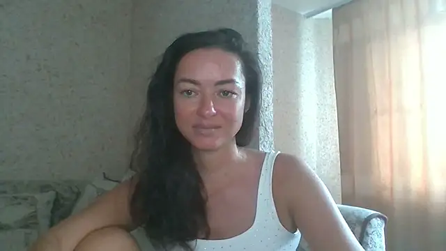 Mia Salamanka online show from July 6, 2026, 3:13 am