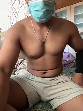 Snapshot of muscularZoro chatting on June 18, 2026, 10:42 am muscularZoro online show from June 18, 2026, 10:42 am