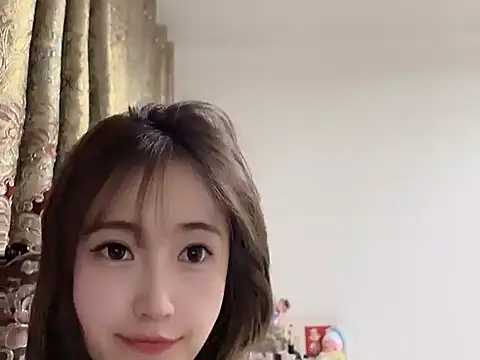 yiyi13 online show from June 17, 2026, 4:28 pm