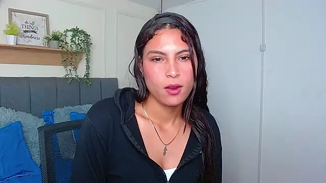 Snapshot of pink_ony_ chatting on June 11, 2026, 3:20 pm pink ony online show from June 11, 2026, 3:20 pm