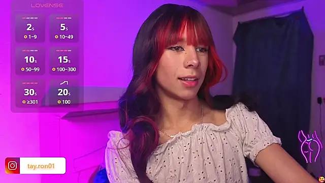 Snapshot of lady_Tayron chatting on June 15, 2026, 1:39 am lady Tayron online show from June 15, 2026, 1:39 am