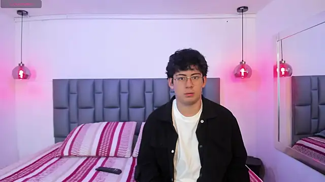 DominicaAndLorenzo online show from July 25, 2026, 2:34 pm