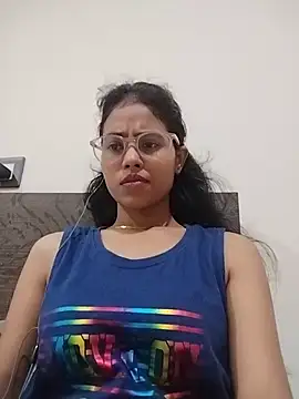 Snapshot of Nikitahot83 chatting on June 11, 2026, 8:33 am Nikitahot83 online show from June 11, 2026, 8:33 am