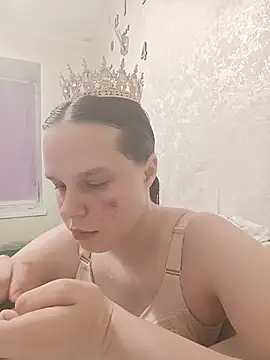 Snapshot of Sara_liss chatting on August 3, 2026, 5:52 pm Sara liss online show from August 3, 2026, 5:52 pm