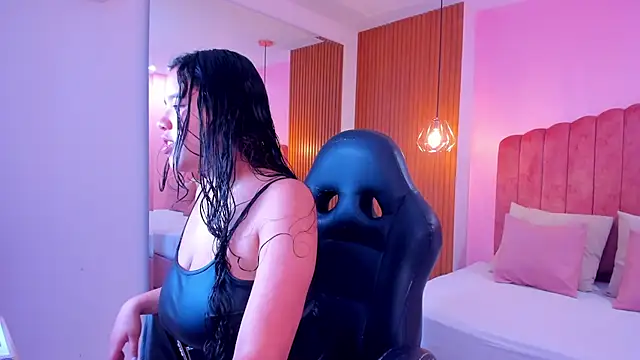Snapshot of shayra_alina chatting on July 23, 2026, 9:44 pm shayra alina online show from July 23, 2026, 9:44 pm