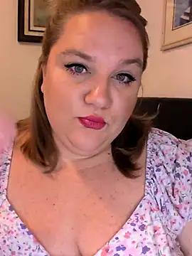 Jonesinjil online show from June 25, 2026, 3:04 am