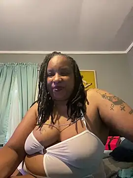 Black Pearl70 online show from July 7, 2026, 9:07 pm