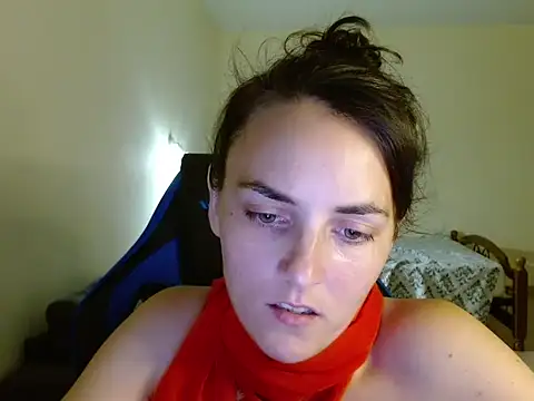 Snapshot of OliviaTheS chatting on June 28, 2026, 10:27 pm OliviaTheS online show from June 28, 2026, 10:27 pm