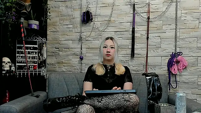 Miss Kaz online show from July 1, 2026, 12:22 am