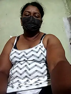 Snapshot of Madusi-11 chatting on August 5, 2026, 3:00 am Madusi-11 online show from August 5, 2026, 3:00 am