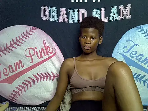 Snapshot of Queen_slay2 chatting on June 17, 2026, 6:29 pm Queen slay2 online show from June 17, 2026, 6:29 pm