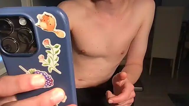 Snapshot of Skinnyrisky chatting on July 4, 2026, 4:22 pm Skinnyrisky online show from July 4, 2026, 4:22 pm