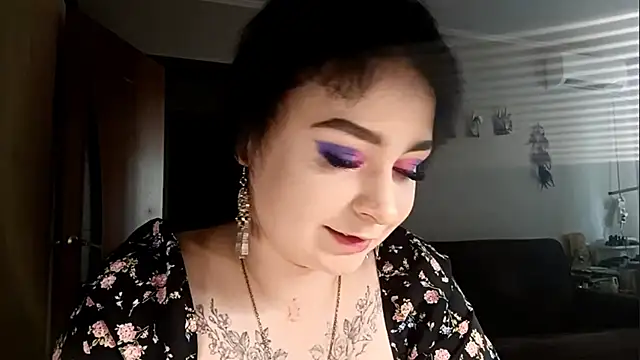 Snapshot of ValdaAllegra chatting on June 12, 2026, 8:56 am ValdaAllegra online show from June 12, 2026, 8:56 am