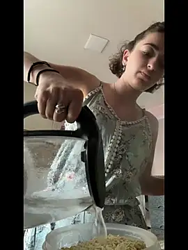 Snapshot of _Bachu_ chatting on July 11, 2026, 12:38 pm Bachu online show from July 11, 2026, 12:38 pm