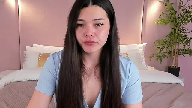Snapshot of MaddieMeyer chatting on July 25, 2026, 3:36 am MaddieMeyer online show from July 25, 2026, 3:36 am