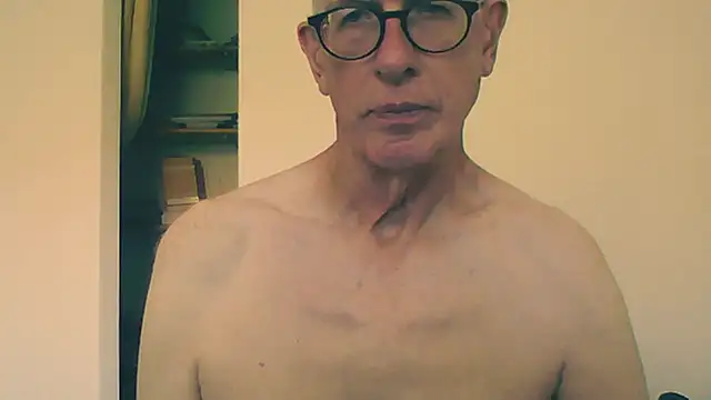 Snapshot of feetlove5608 chatting on June 26, 2026, 10:10 am feetlove5608 online show from June 26, 2026, 10:10 am
