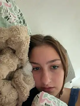 Snapshot of Violet_Velvet chatting on July 18, 2026, 3:20 pm Violet Velvet online show from July 18, 2026, 3:20 pm