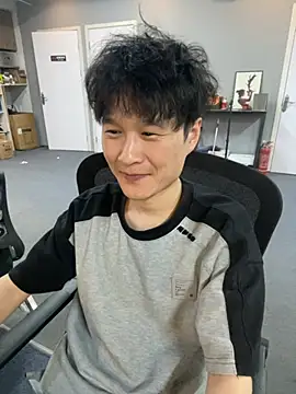 Snapshot of xiaowu01 chatting on June 11, 2026, 5:21 pm xiaowu01 online show from June 11, 2026, 5:21 pm