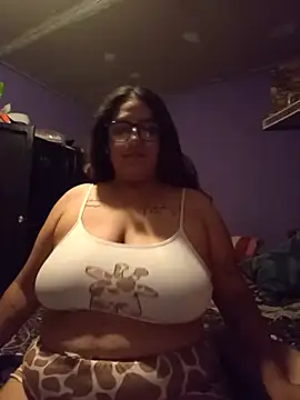 Snapshot of Valentina_Tits chatting on August 2, 2026, 5:39 am Valentina Tits online show from August 2, 2026, 5:39 am