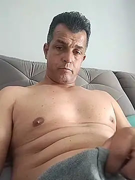 Leandrosafado online show from July 26, 2026, 6:04 pm