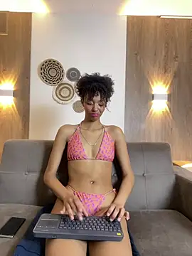 Snapshot of Kiara_Kamau_XXX chatting on July 24, 2026, 1:07 pm Kiara Kamau XXX online show from July 24, 2026, 1:07 pm