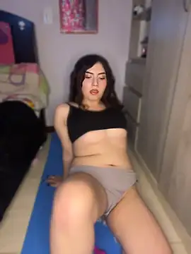 Snapshot of cassierosse2 chatting on June 24, 2026, 7:33 pm cassierosse2 online show from June 24, 2026, 7:33 pm
