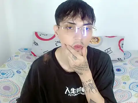 flaco23 latino online show from June 15, 2026, 4:23 am