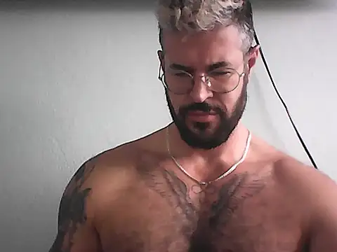 Snapshot of mrbighairychest chatting on June 25, 2026, 3:28 pm mrbighairychest online show from June 25, 2026, 3:28 pm