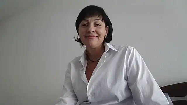 Snapshot of Lakomka499 chatting on July 17, 2026, 6:32 am Lakomka499 online show from July 17, 2026, 6:32 am