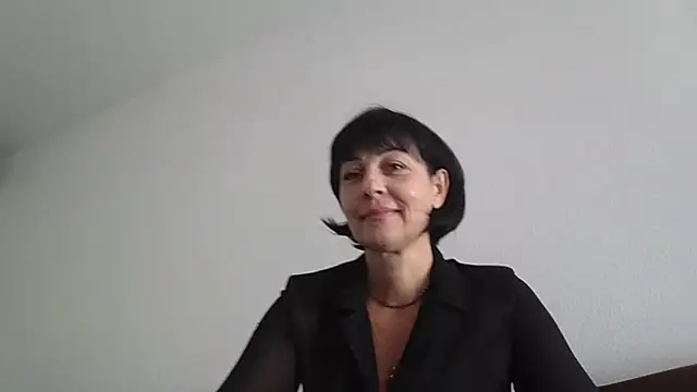 Snapshot of Lakomka499 chatting on July 16, 2026, 6:32 am Lakomka499 online show from July 16, 2026, 6:32 am