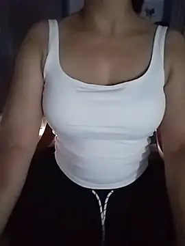Snapshot of sexy_girll2k chatting on June 29, 2026, 11:04 pm sexy girll2k online show from June 29, 2026, 11:04 pm