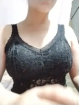 Snapshot of sexy_girll2k chatting on June 24, 2026, 2:04 pm sexy girll2k online show from June 24, 2026, 2:04 pm