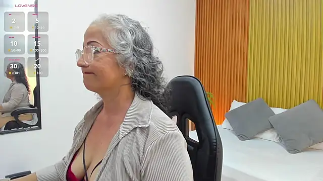 Snapshot of catalina_villan chatting on July 14, 2026, 6:36 pm catalina villan online show from July 14, 2026, 6:36 pm