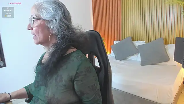 Snapshot of catalina_villan chatting on July 12, 2026, 11:33 am catalina villan online show from July 12, 2026, 11:33 am
